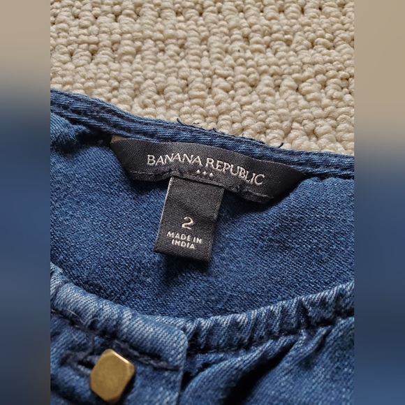 Free with Purchase✨ Banana Republic Sleeveless Button-Down Dress - Picture 5 of 5